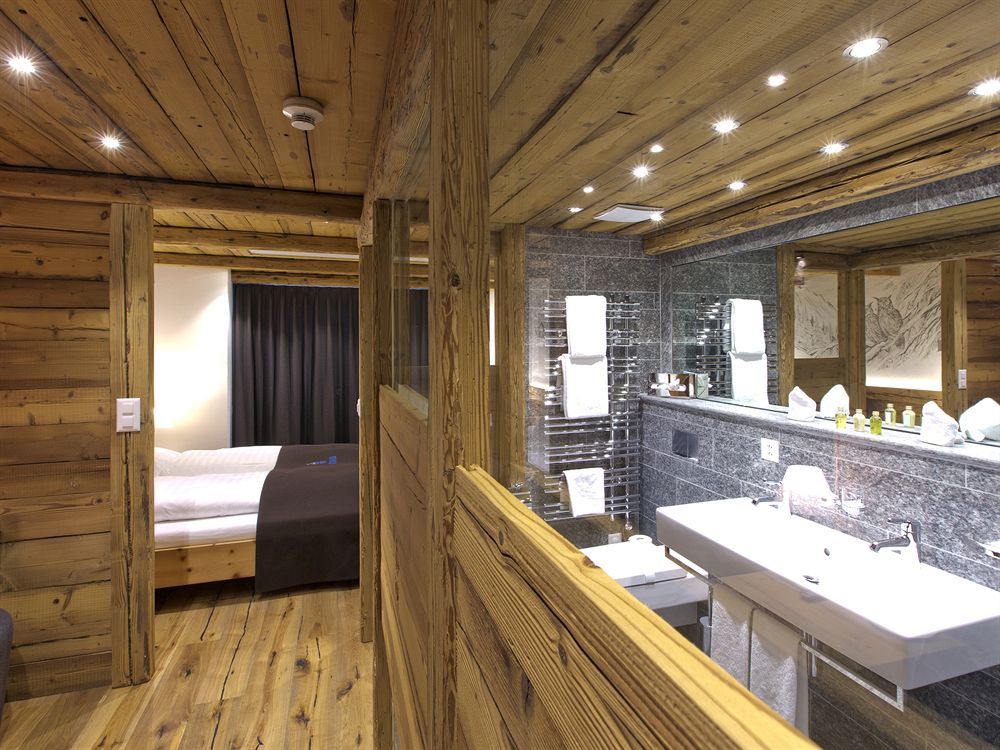 Hotel Crusch Alba Zernez Exterior photo